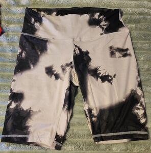Black Tie‎ Dye Biker Shorts Medium NEW